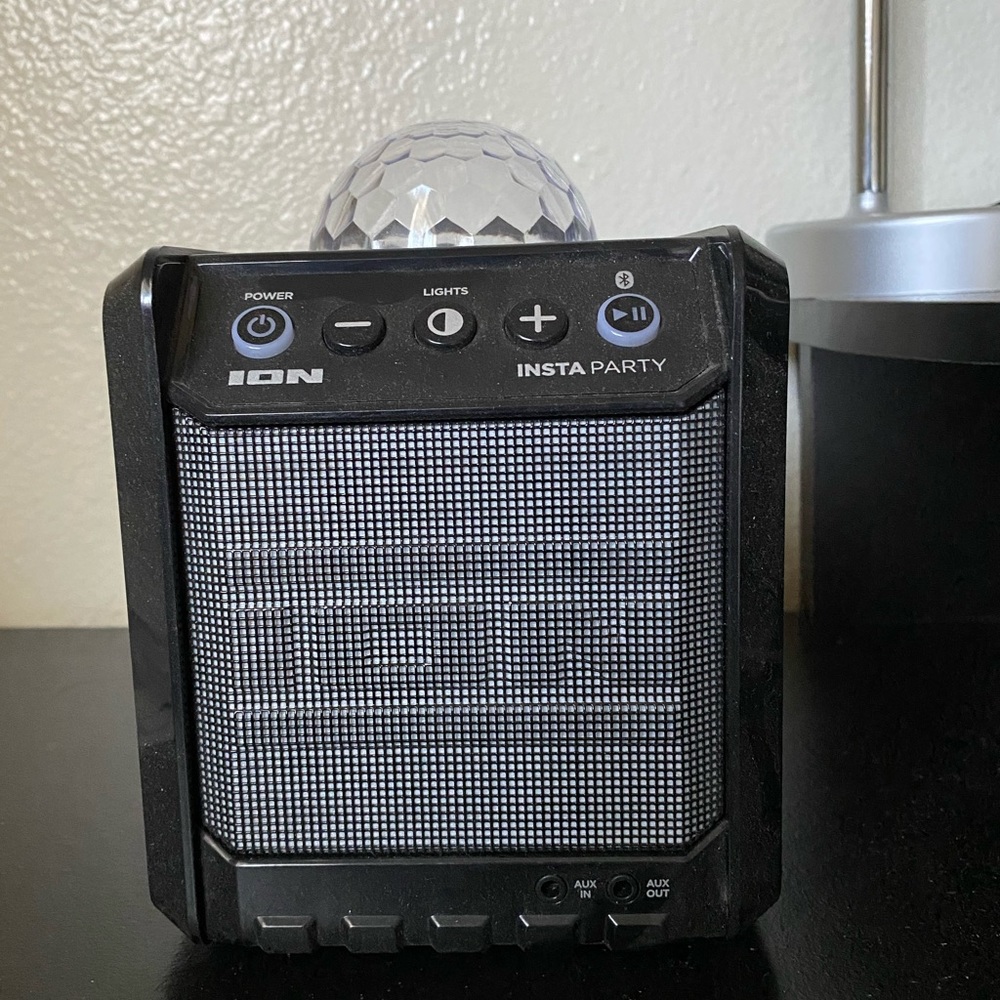 Light up speaker